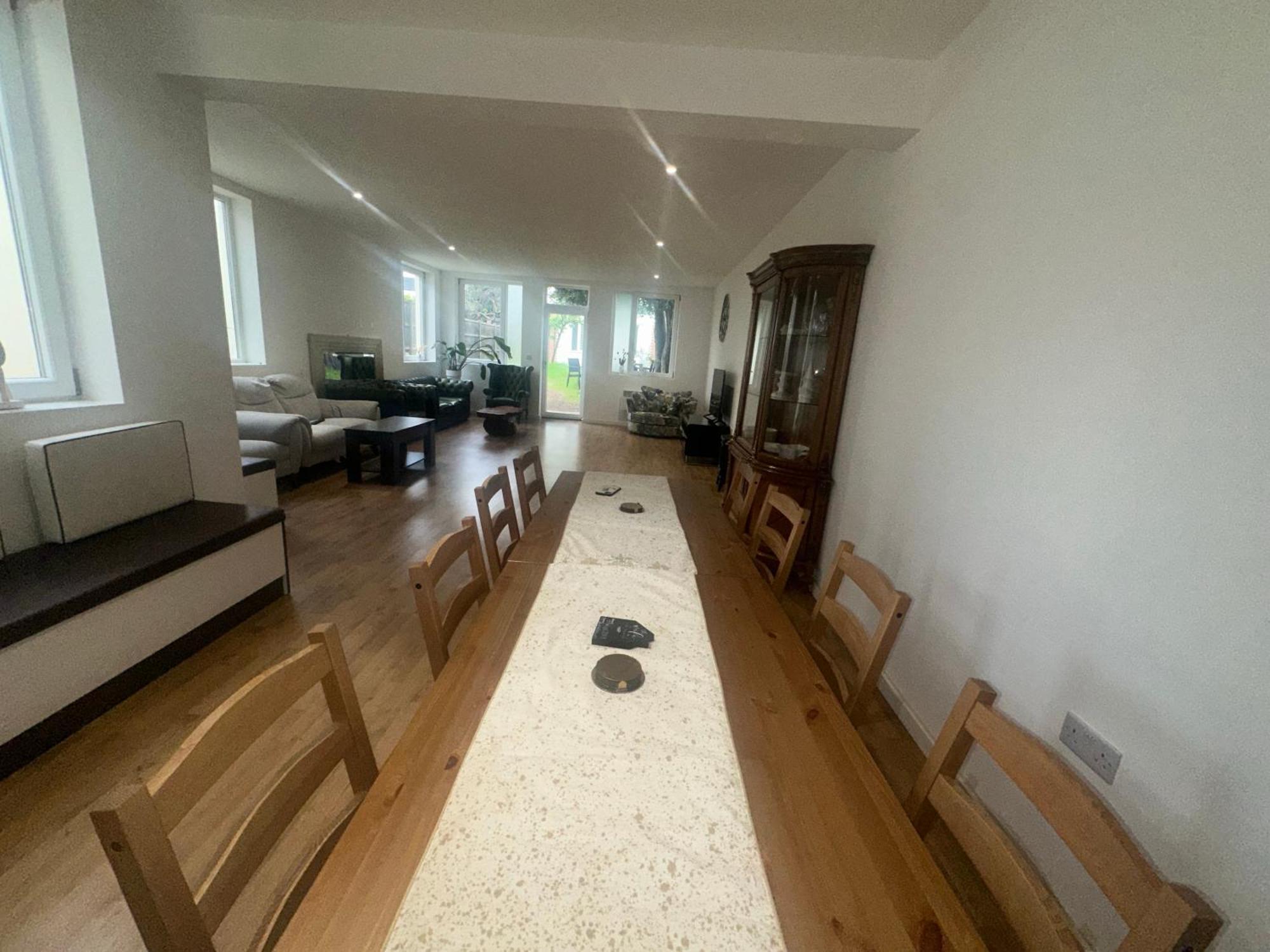 North London A Spacious 7 Bedroom House Accommodating Up To 18 People Complete With Own Gym And Table Tennis Eksteriør billede