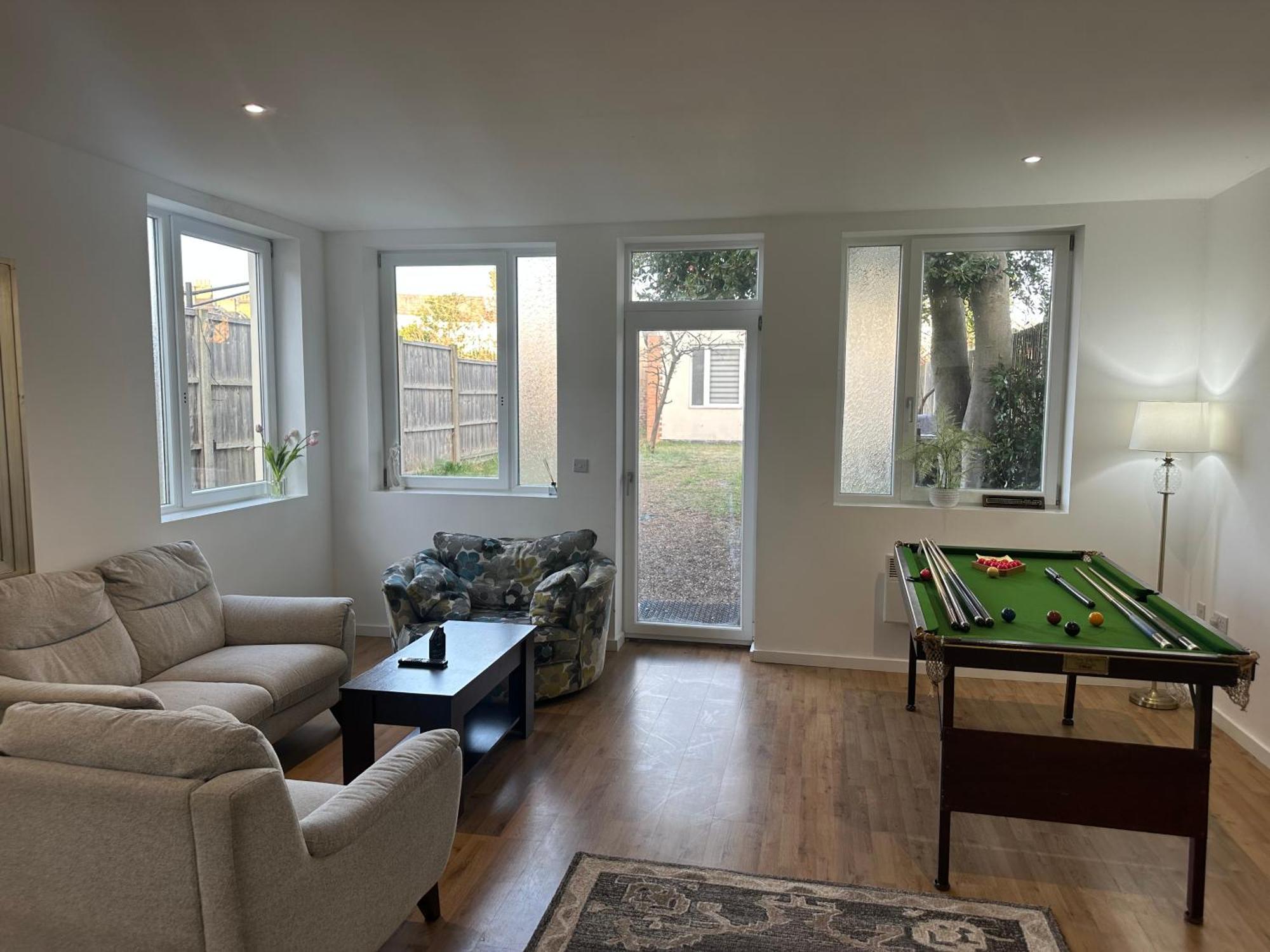 North London A Spacious 7 Bedroom House Accommodating Up To 18 People Complete With Own Gym And Table Tennis Eksteriør billede